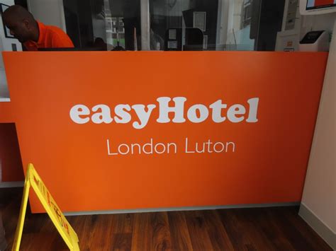 Review of easyHotel in London Luton England