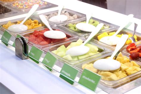 Llao Llao Frozen Yogurt, Central Park - Icha Khairisa