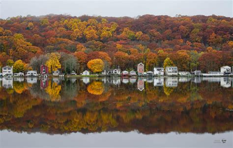 Housatonic River, Connecticut, USA : r/AccidentalWesAnderson