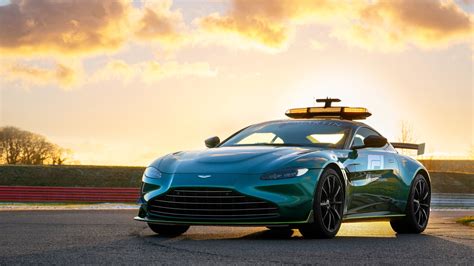 Download Car Green Car F1 Safety Car Vehicle Aston Martin Vantage 4k ...