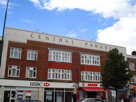 Central Parade, Kingsbury, London NW9 - a photo on Flickriver