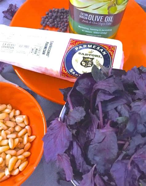 Purple Basil Pesto with Pine nuts and Parmesan Recipe | Pepper On Pizza