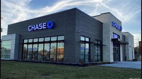 Chase Bank tests modular design with new Blue Springs branch - Kansas ...