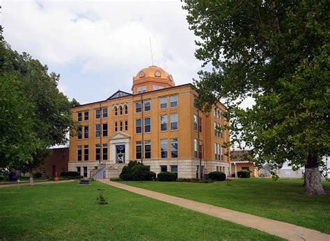 Blaine County Courthouse Stock Photo - Download Image Now - iStock