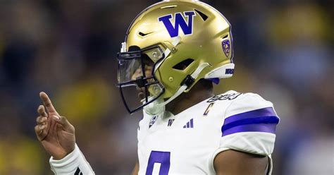 #Woof: Huskies Land Four-Star 2024 Quarterback Demond Williams Jr. - UW ...