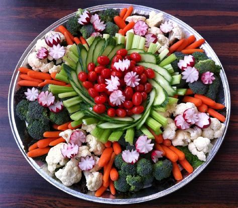 Veggie tray idea http://pplisforyou.wix.com/ffc#!catering | Party Ideas | Pinterest | Veggie ...