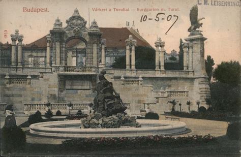 Castle Garden with Turul statue Budapest, Hungary Postcard