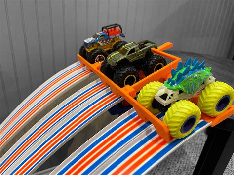 6 Lane Raceway Starter Set Get ready for the WOW factor! You liked our recently released 2 Lane ...