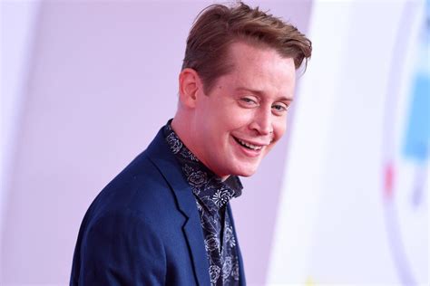 Macaulay Culkin trolls 2019 Oscars with live tweets