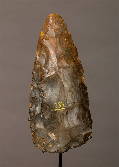 Acheulean biface. Aisne, France. | Ancient artifacts prehistoric, Arrowheads artifacts, Stone ...