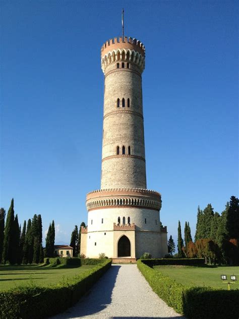 Torre di San Martino Della Battaglia | Torre, Battaglia, Lago di garda