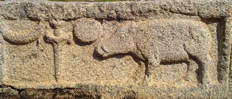 Hampi, The Capital of Vijayanagar Empire. | Indian sculpture, Asian ...