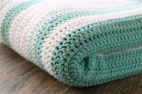 Learn to Crochet: 7 Easy Double Crochet Patterns - The Birch Cottage