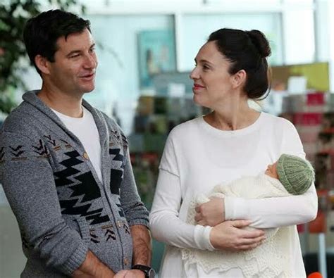 Jacinda Ardern marries her fiance of five years, Clarke Gayford! – Married Biography