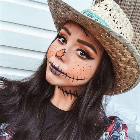 Today's Halloween makeup inspiration comes from daisysfacex. Her simple ...