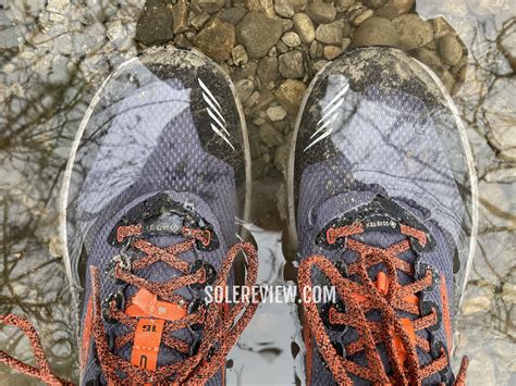 Does Brooks Make A Waterproof Running Shoe? - Shoe Effect