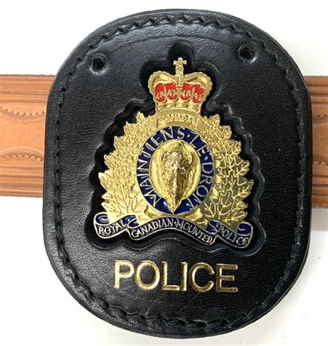 RCMP Crest Badge Carrier # 2--INCLUDES Badge – Gray Jay Leather