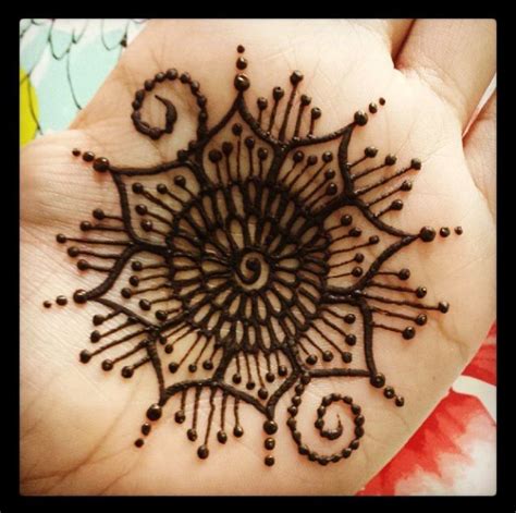 Henna Mehndi hand mandala | Henna tattoo designs, Hand henna, Henna patterns