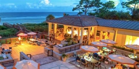 10 Best Restaurants in Hilton Head (in 2024) - Experience South Carolina