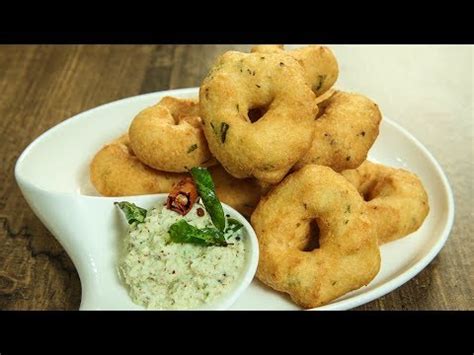 How To Make Crispy Medu Vada - Medu Vada Chutney Recipe - South Indian Recipes | Varun Inamdar ...