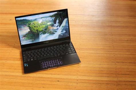 Asus ZenBook Flip 13 review: A beautiful OLED laptop with one thing missing | PCWorld