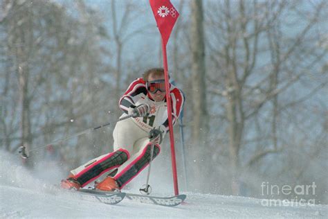 Phil Mahre Skiing In Olympics Photograph by Bettmann - Fine Art America