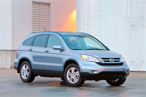 Honda recalls 563,700 older CR-Vs for excessive corrosion