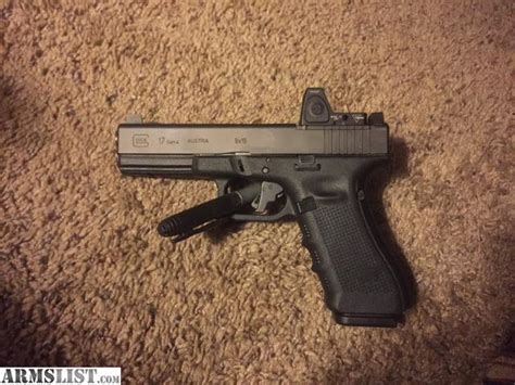 ARMSLIST - For Sale: Glock 17 mos