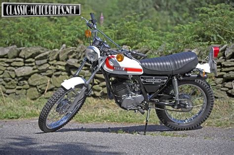 Yamaha DT175 Road Test | Classic Motorbikes