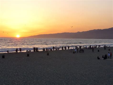 Experiencing Los Angeles: Sunset, Santa Monica Beach