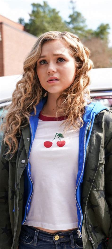 1080x2400 Resolution Brec Bassinger from DC Stargirl 1080x2400 Resolution Wallpaper - Wallpapers Den