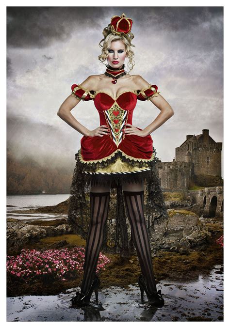 Deluxe Queen of Hearts Costume For Women