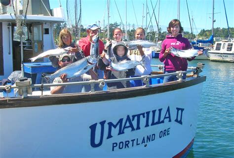 Newport Marina Store & Yaquina Bay Charters | Oregon Coast Fishing Charters, Boat Rentals, Bait ...