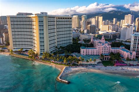 Hotel Review: Sheraton Waikiki - Jeffsetter Travel