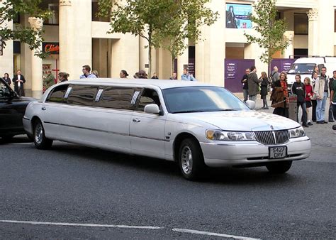 Limousine - Wikipedia