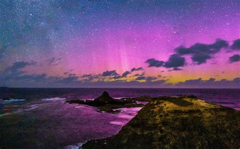 The Aurora Australis over Pyramid Rock at Phillip Island, Victoria, Australia, sea, stars, rocks ...