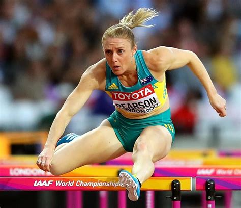 PHOTOS World Athletics: Pearson roars to world 100m hurdles gold ...