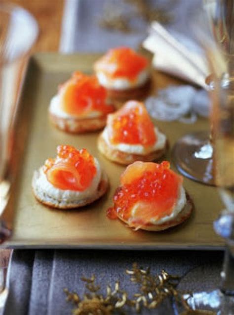 Smoked salmon blinis with caviar | Smoked salmon blinis, Smoked salmon ...