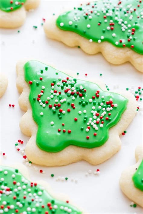 20 Amazing Christmas Sugar Cookies - Food Fun & Faraway Places