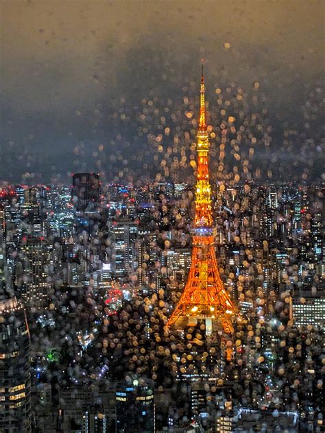 Rain during a traffic jam in Manila : r/raining