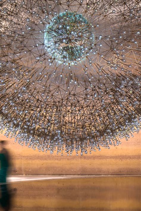 This Sculpture In Chicago Is Made From Over 3000 Hand Blown Glass Orbs | CONTEMPORIST