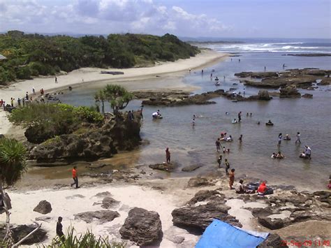 Menz Steins: Pantai Santolo Pameungpeuk Garut