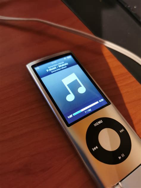 My iPod Nano 5th Gen, 16gb that I got for 15 $ : r/ipod