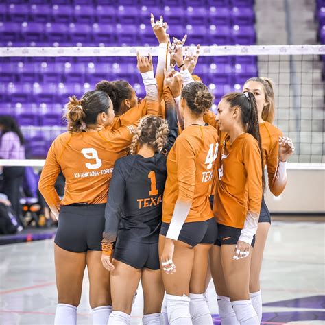 Texas Volleyball on Twitter: "That’s a wrap on spring ball 🤘 #HookEm ...