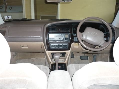 1995 Toyota Avalon - Information and photos - MOMENTcar