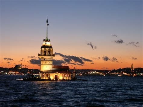 Maiden's Tower of Istanbul Free Stock Photo | FreeImages