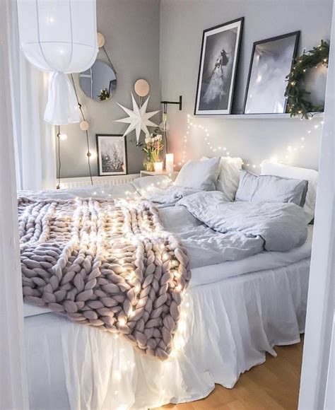 20 White Bedroom Ideas that Bring Comfort to Your Sleeping Nest | Small bedroom decor, Remodel ...