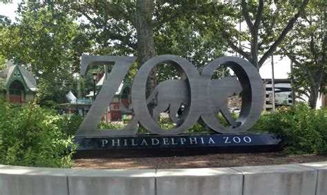 The Philadelphia Zoo | A Hopeful Hood