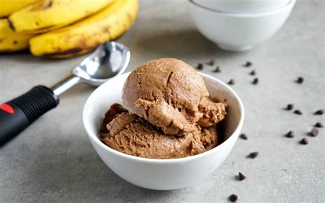 The Best Chocolate Banana Ice Cream - Easy Vegan Dessert Recipe