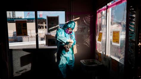 Fukushima worker dies of cancer caused by radiation seven years after disaster | World News ...